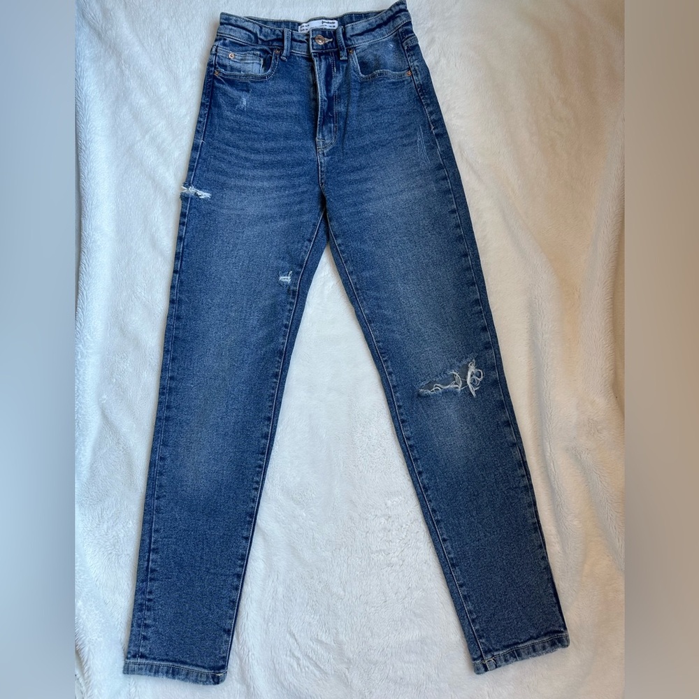 Stradivarius Jeans Mom Slim Jeans - size 4